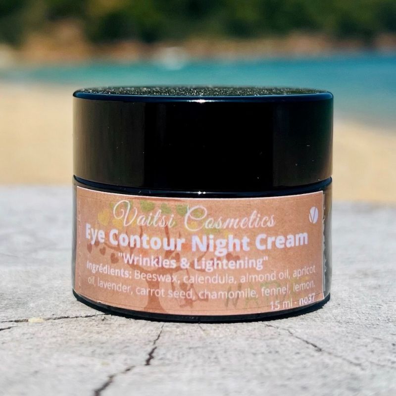 Give your eyes the care they need with Eyes Night Cream. Learn more about its benefits on our page - VAITSI COSMETICS